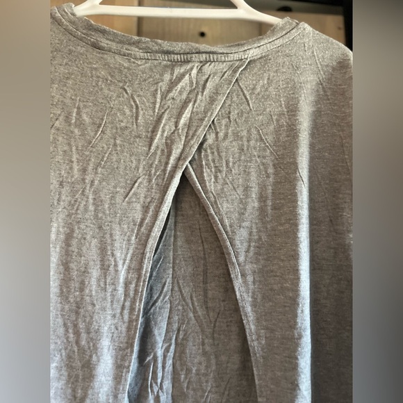 Amour Vert Split Back Muscle Tank - Picture 5 of 6